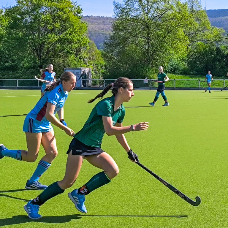 Selma stürmt Richtung Tor (Foto Meggi)